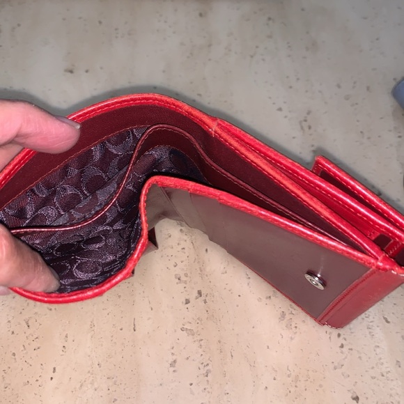 Vintage authentic coach, red wallet - Picture 10 of 13